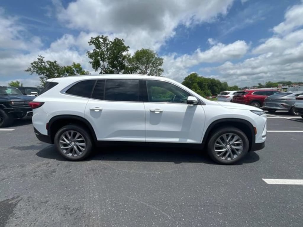 New 2025 Buick Enclave Preferred SUV