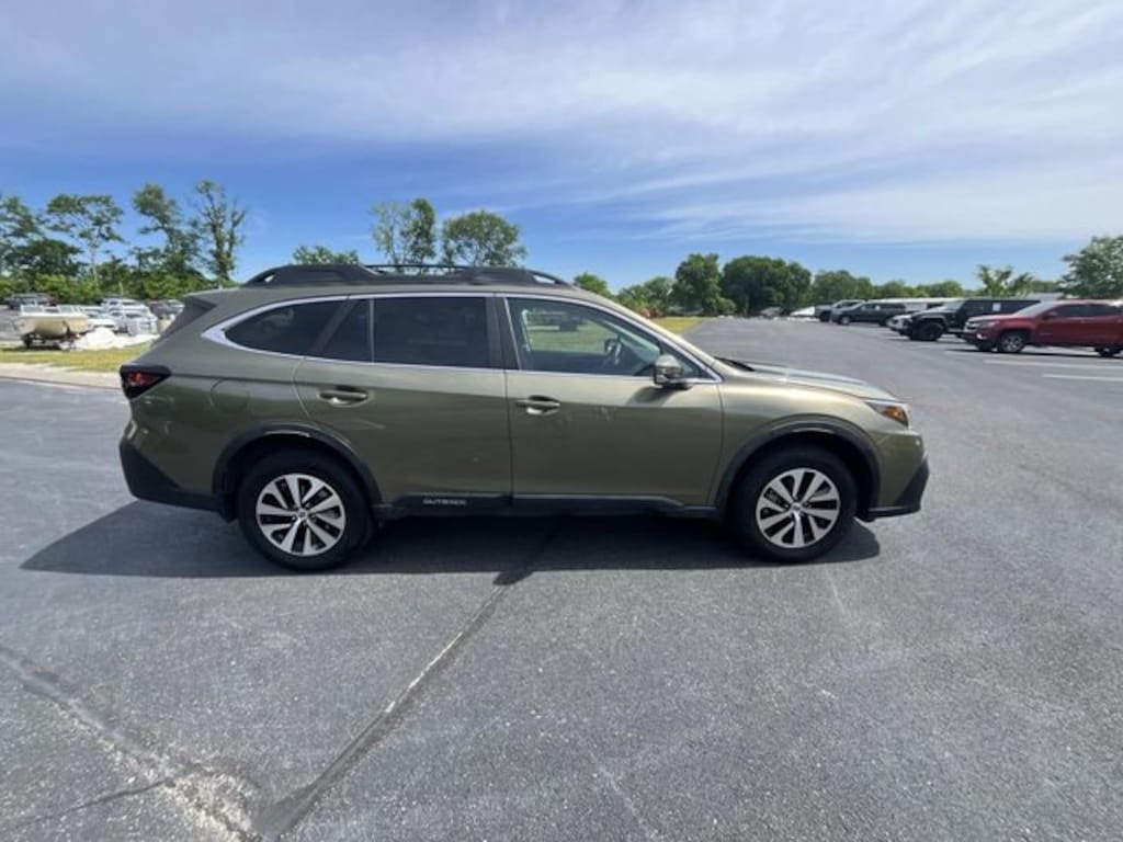 Used 2020 Subaru Outback Premium SUV