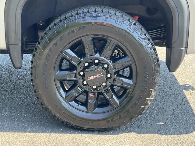 2026 GMC Sierra 2500HD AT4 - Photo 9