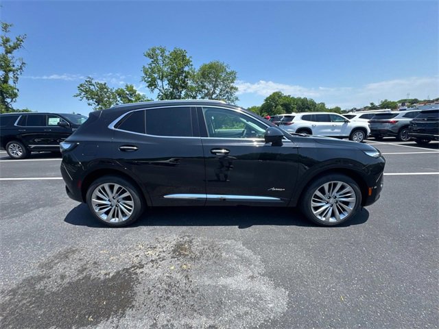 2025 Buick Envision Avenir photo 4
