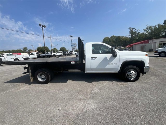2024 Chevrolet Silverado 3500HD Work Truck photo 3
