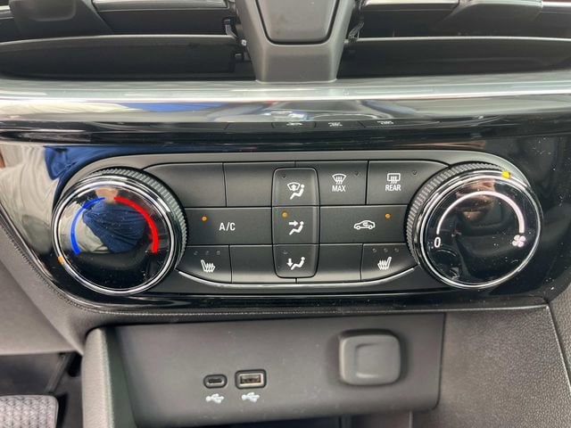 2026 Buick Encore GX Sport Touring - Photo 22