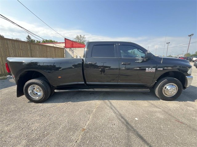 2017 Ram 3500 Tradesman photo 4