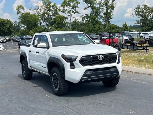 2024 Toyota Tacoma SR5 photo 3