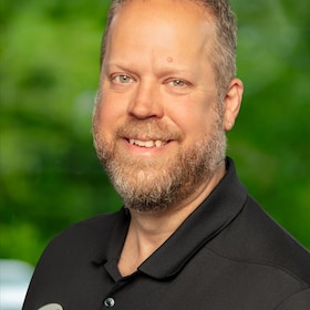 Staff member Jason Root from ID_1e5d12920142