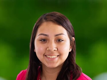 Staff member Stephanie Aguilar from ID_1e5d12920142
