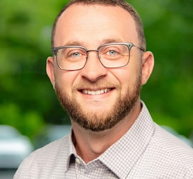 Staff member James "Howie" Webb III from ID_eb9efd00aeef