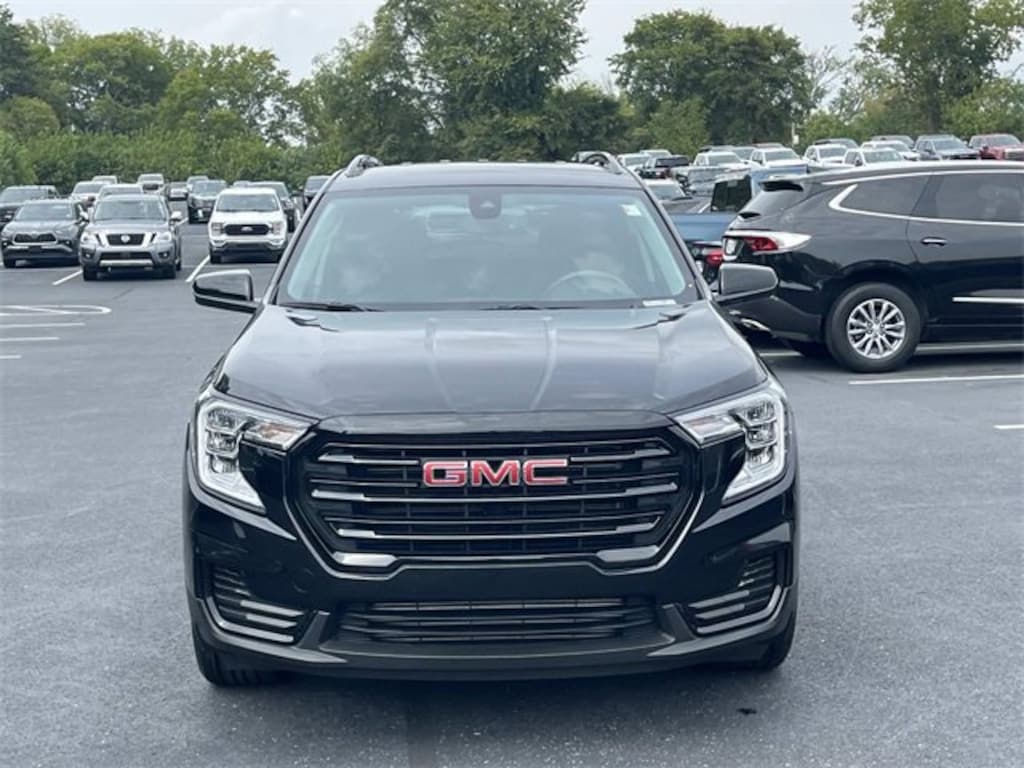 Used 2023 GMC Terrain SLE SUV