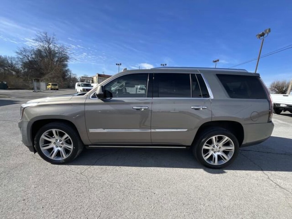 Used 2017 CADILLAC Escalade Premium Luxury SUV