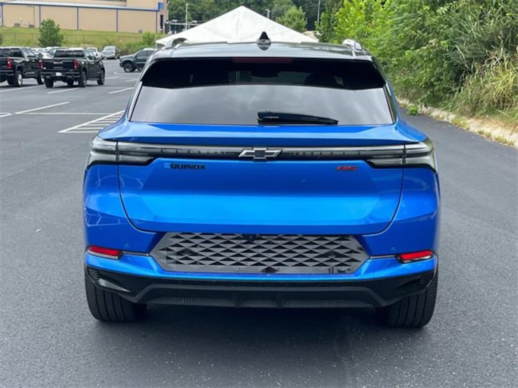 Used 2024 Chevrolet Equinox EV RS w/3RS SUV