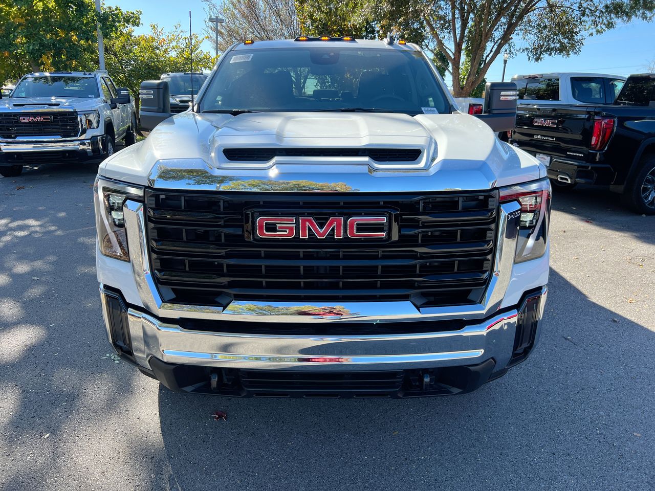 2026 Gmc Sierra 2500 HD Pro photo 3