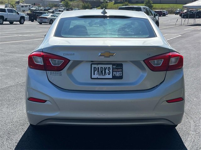2016 Chevrolet Cruze LT photo 4