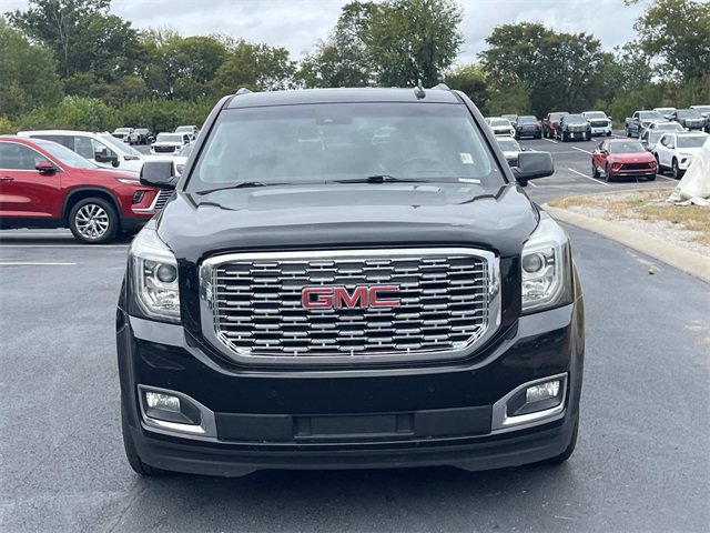 2019 Gmc Yukon Denali photo 2