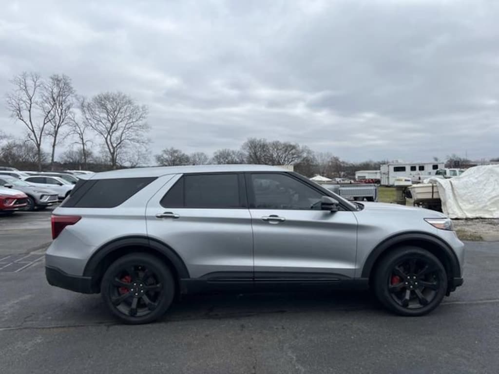 Used 2022 Ford Explorer ST SUV