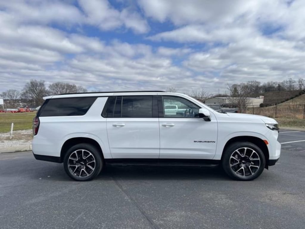 Used 2024 Chevrolet Suburban RST SUV