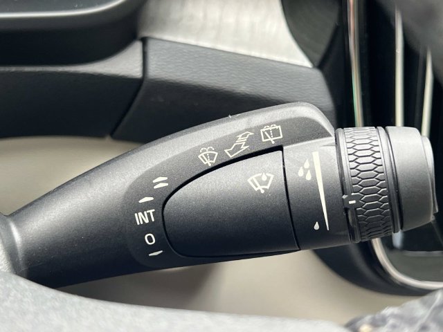 2023 Volvo XC40 Ultimate - Photo 25
