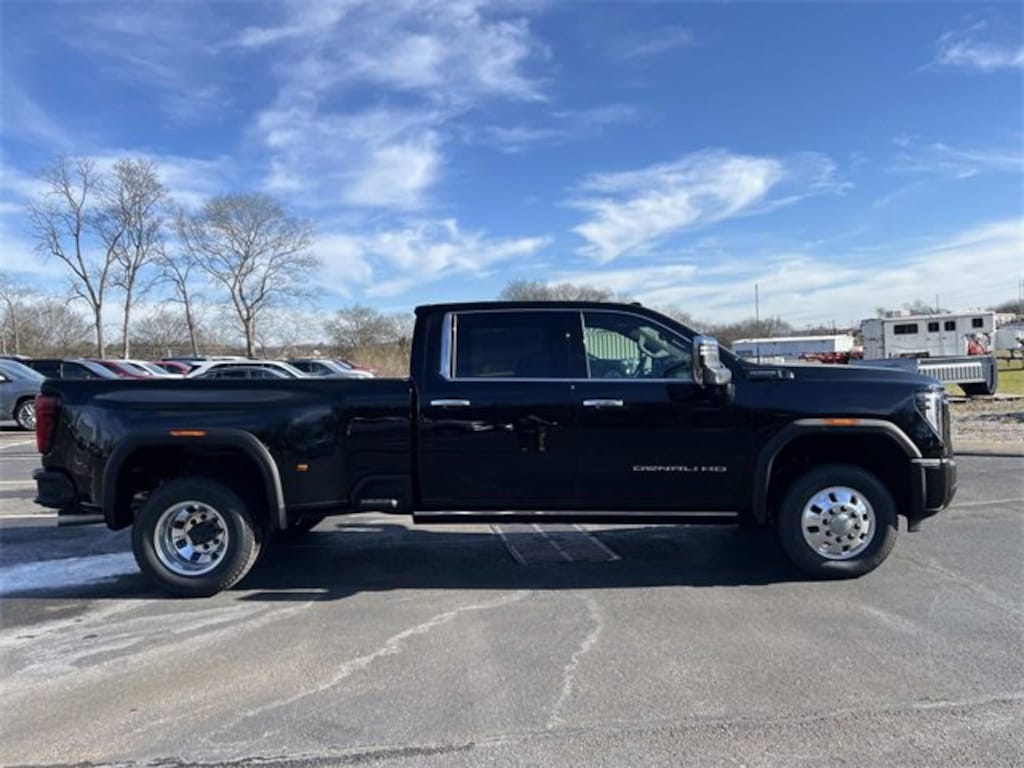 New 2026 GMC Sierra 3500 HD Denali Ultimate Truck Crew Cab