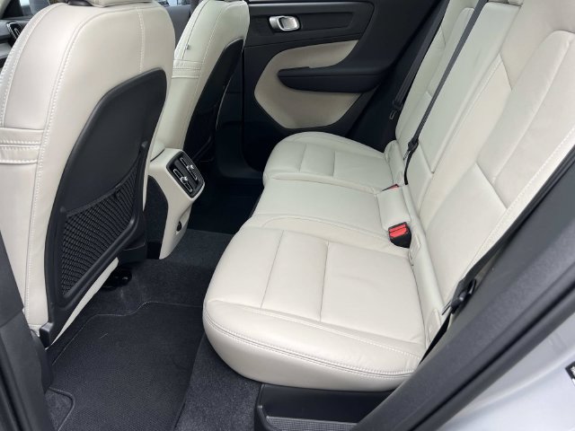 2023 Volvo XC40 Ultimate - Photo 13