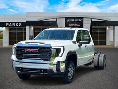 2026 GMC Sierra 3500 HD Chassis Cab Pro Truck