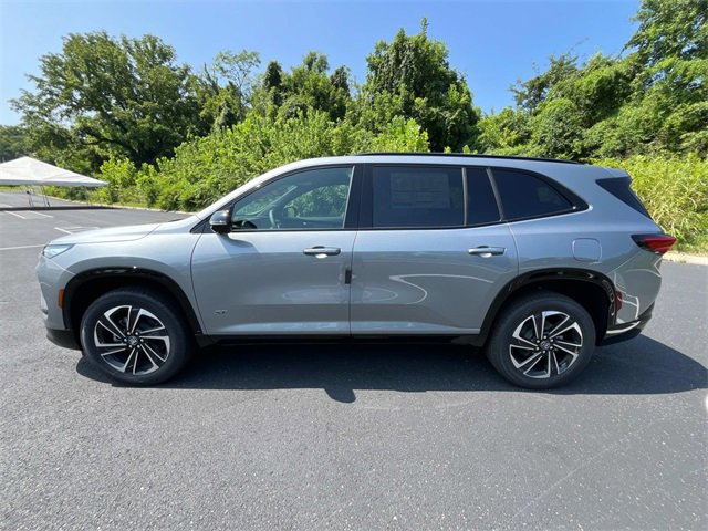 2026 Buick Enclave Sport Touring photo 2