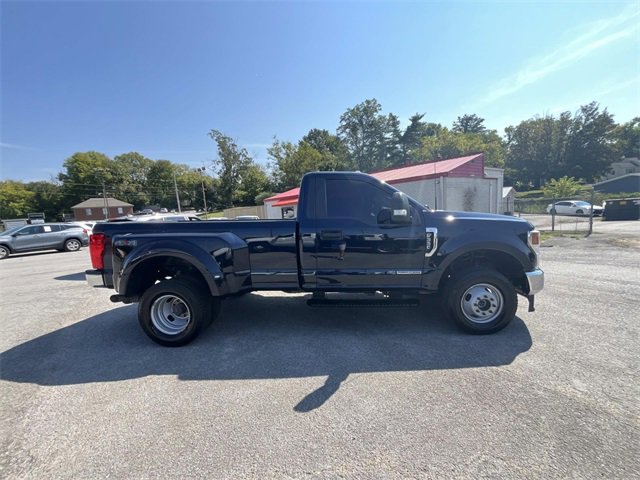 2022 Ford F-350 XL photo 4