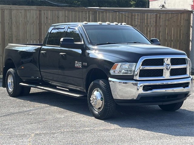 2017 Ram 3500 Tradesman photo 3