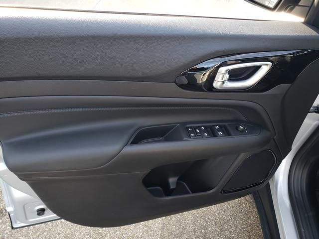 2026 Jeep Compass Limited Altitude - Photo 13