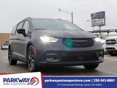 2026 Chrysler Pacifica Limited Passenger Van