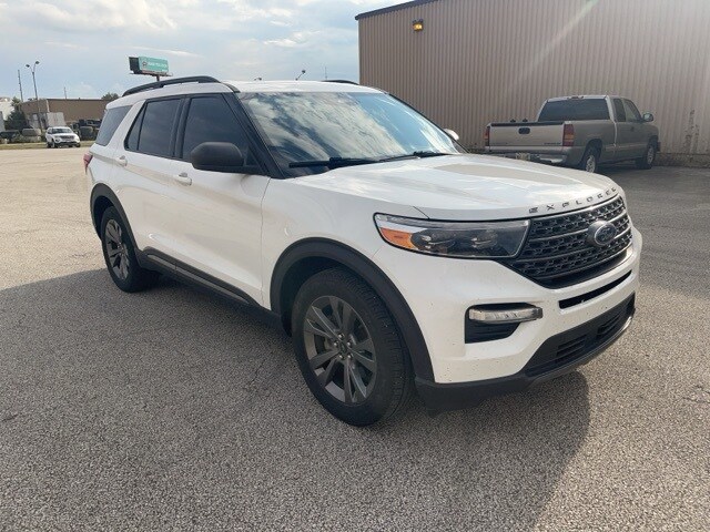 2021 Ford Explorer XLT photo 2