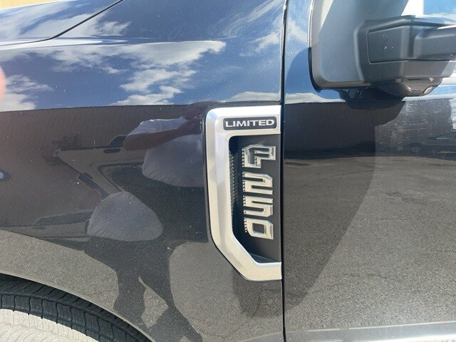 2019 Ford F-250 photo 3