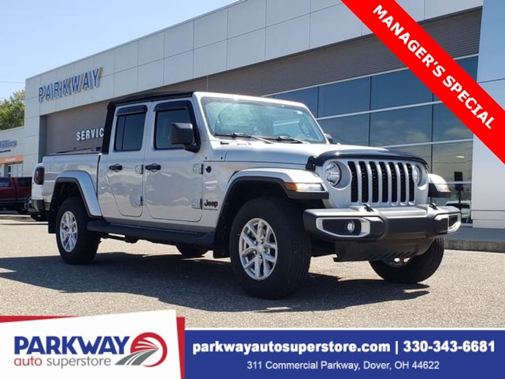 Used 2023 Jeep Gladiator Sport Truck