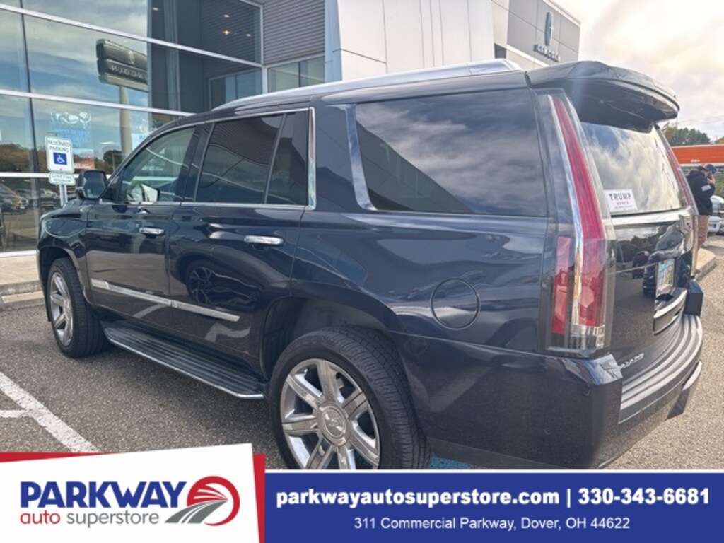 Used 2019 Cadillac Escalade Luxury SUV