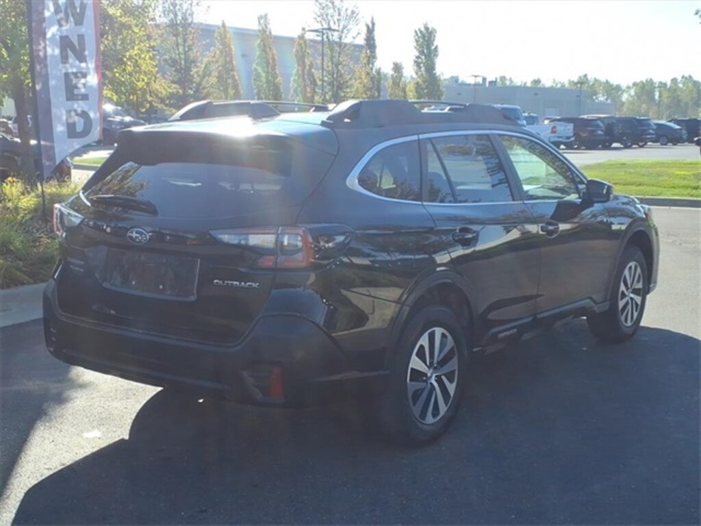 Used 2021 Subaru Outback Premium SUV