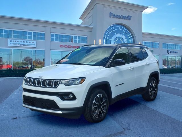 2023 Jeep Compass Limited 4X4's photo
