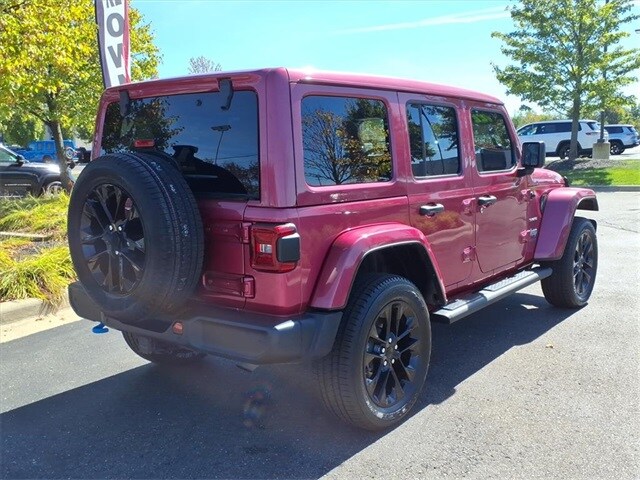 2022 Jeep Wrangler Unlimited Sahara 4xe photo 4