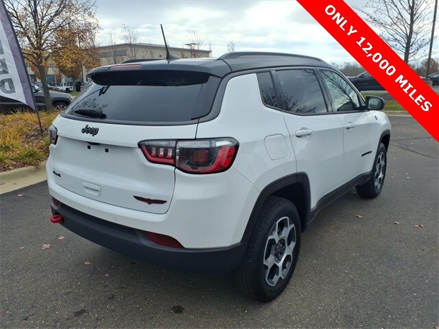 2022 Jeep Compass Trailhawk photo 2