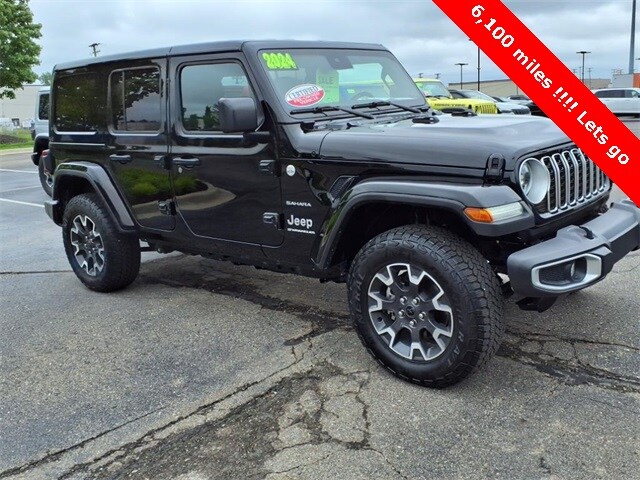 2024 Jeep Wrangler Sahara photo 2