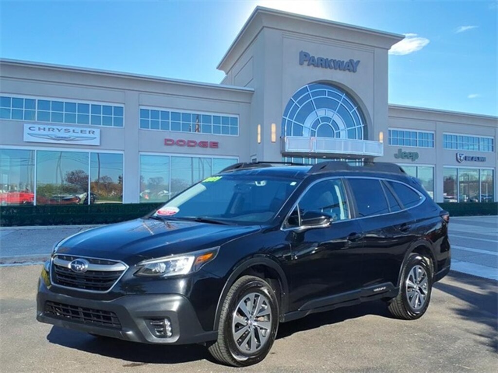 Used 2021 Subaru Outback Premium SUV