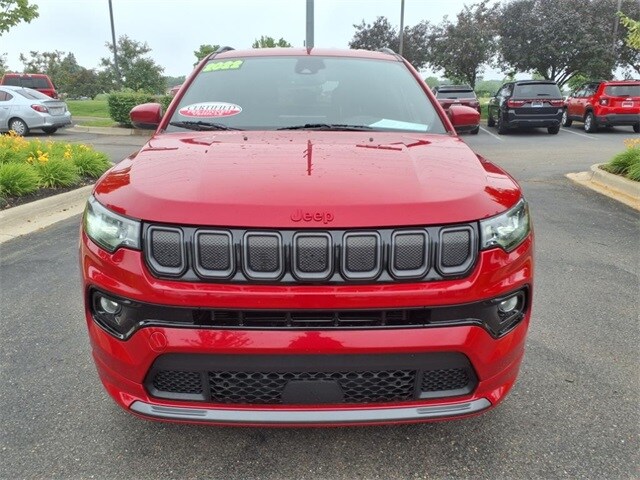 2022 Jeep Compass Limited photo 2