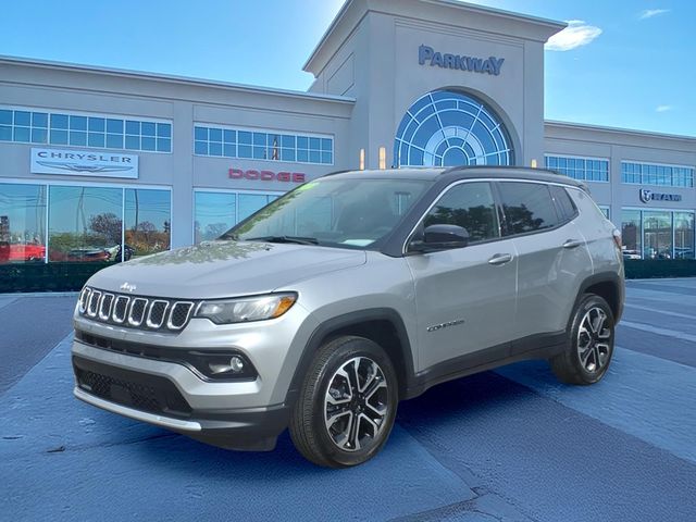 2023 Jeep Compass Limited 4X4's photo
