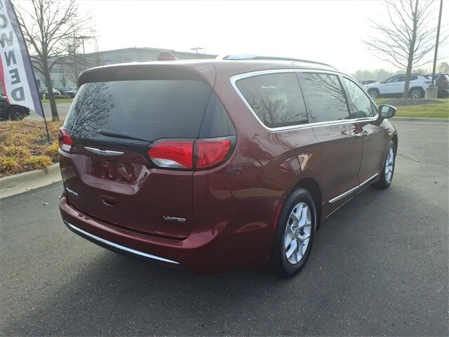 2020 Chrysler Pacifica Limited photo 4