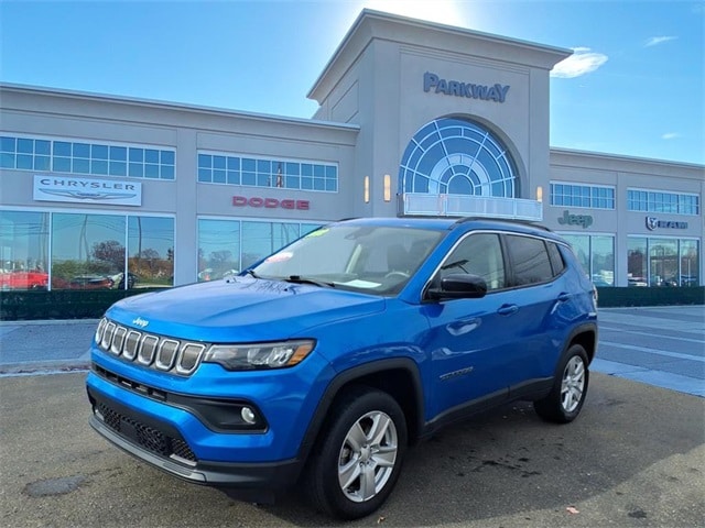 2022 Jeep Compass Latitude's photo