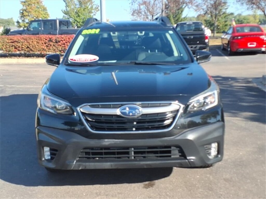 Used 2021 Subaru Outback Premium SUV