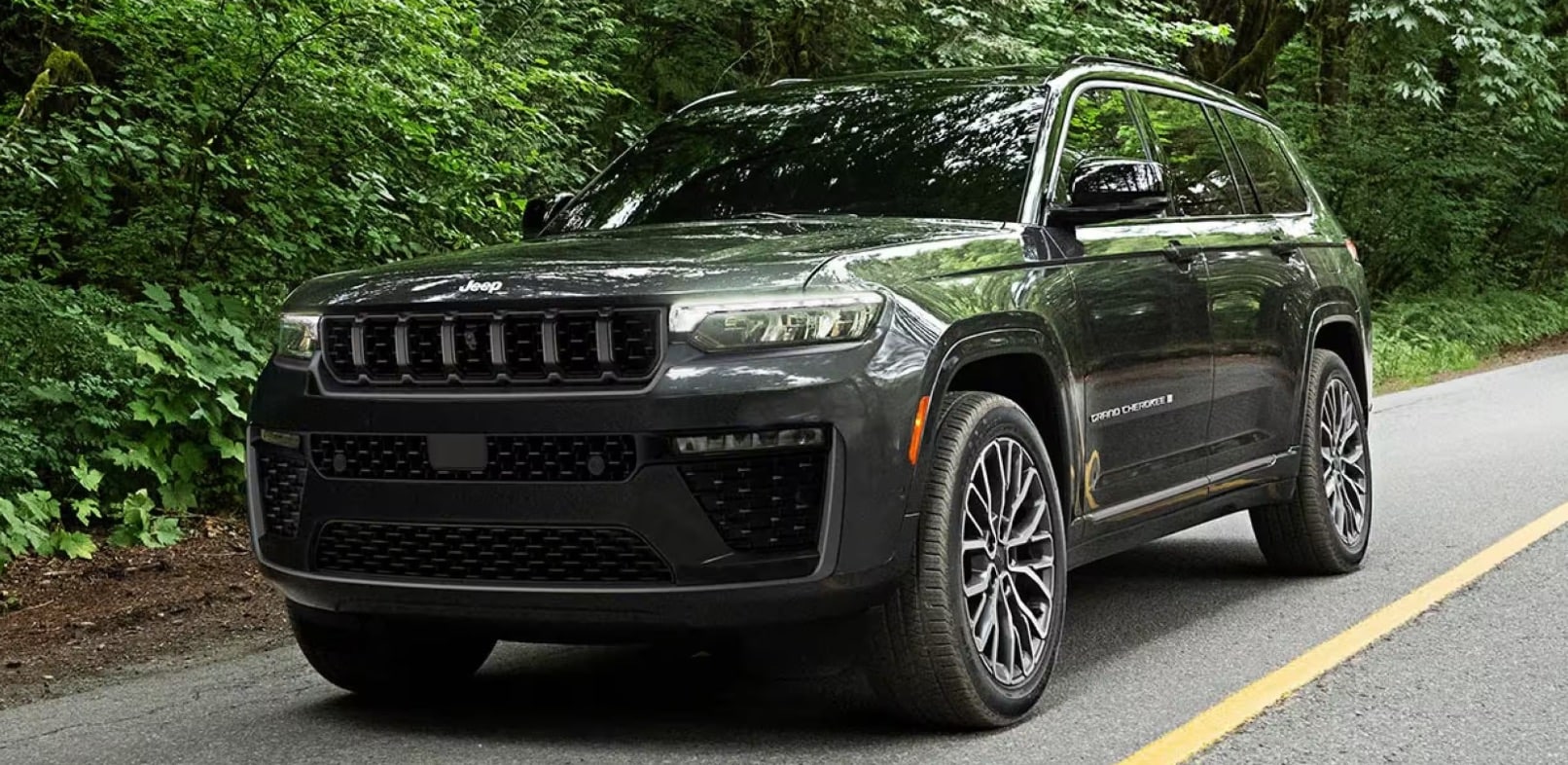 Can the 2026 Jeep Grand Cherokee Replace a Luxury SUV Without the Luxury Price?