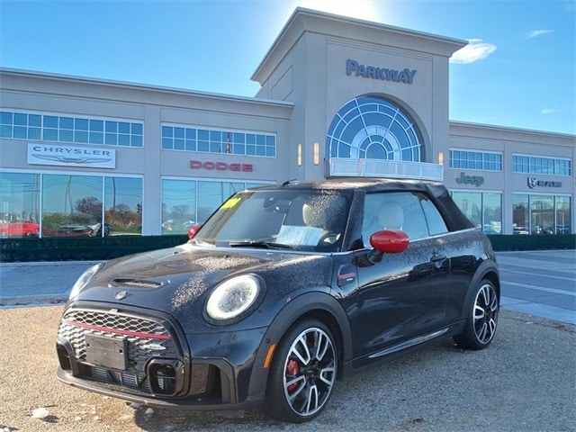2024 MINI Convertible John Cooper Works's photo