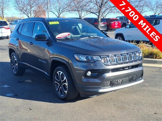 2023 Jeep Compass Limited photo 3