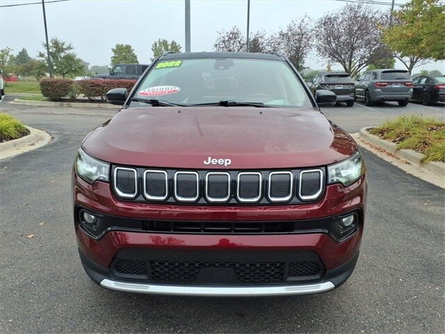 2022 Jeep Compass Limited photo 2