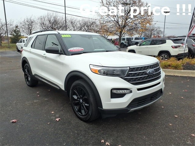 2023 Ford Explorer XLT photo 2