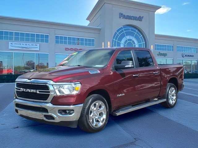 2020 RAM 1500 Big Horn/Lone Star 4x4 Crew Cab 5'7's photo