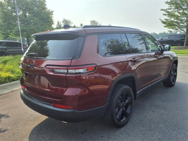 2023 Jeep Grand Cherokee Altitude photo 4